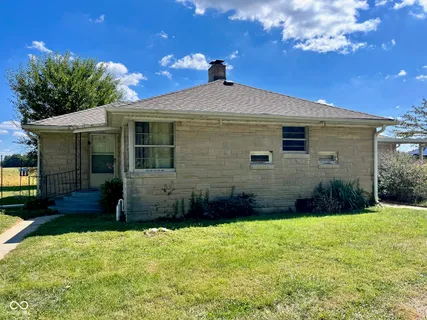 $349,000 | 3 East County Road 900 North, Lizton, IN 46149