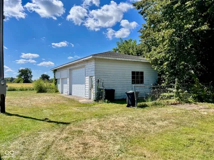 $349,000 | 3 East County Road 900 North, Lizton, IN 46149