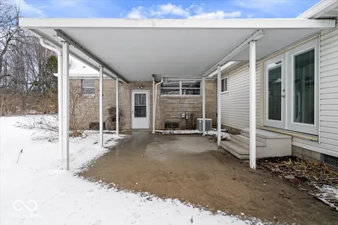 $349,000 | 3 East County Road 900 North, Lizton, IN 46149