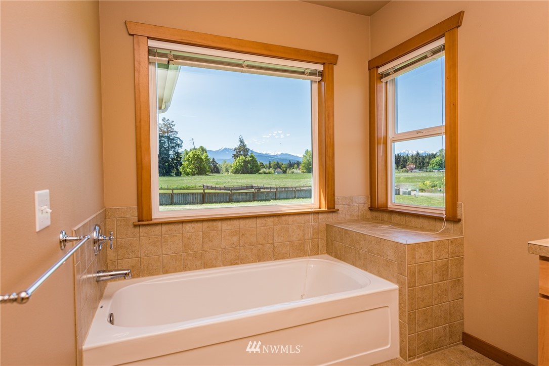 121 Sims Lane Sequim, WA 98382 - Photo 18 of 39 Gallery Image 18