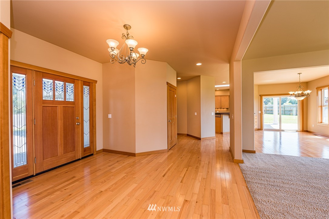 121 Sims Lane Sequim, WA 98382 - Photo 4 of 39 Gallery Image 4