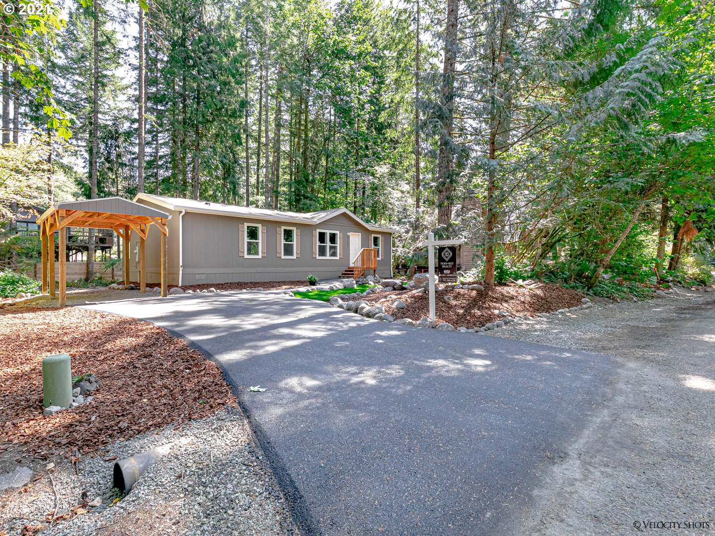 64727 East Sandy River Lane Rhododendron, OR 97049 - Photo 2 of 31