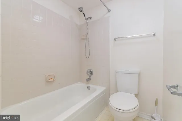 $1,900 | 1504 Lincoln Way, Unit 108, McLean, VA 22102