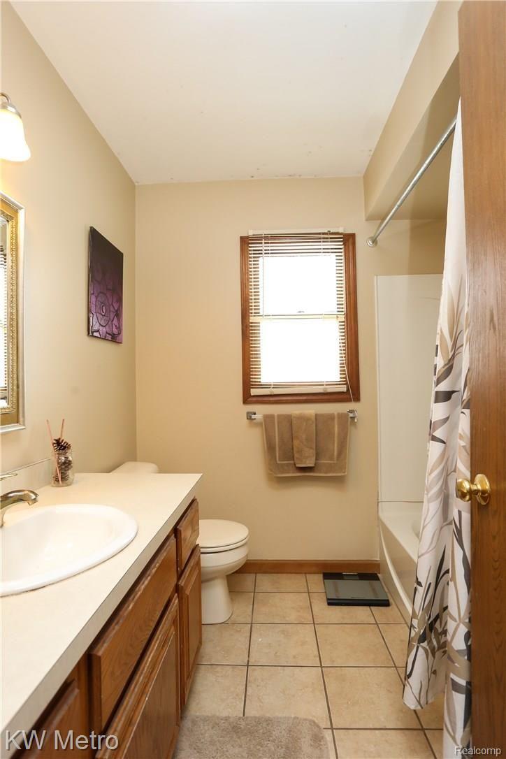 6811 Clintonville Road Clarkston, MI 48348 - Photo 21 of 32 Clintonville-21.jpg