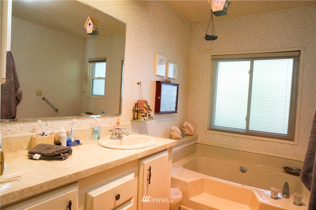 201 Union Avenue Southeast, Unit 186 Renton, WA 98059 - Photo 14 of 25 Gallery Image 14