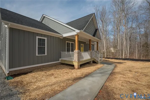 $315,000 | 2223 Ridge Road, Arvonia, VA 23004