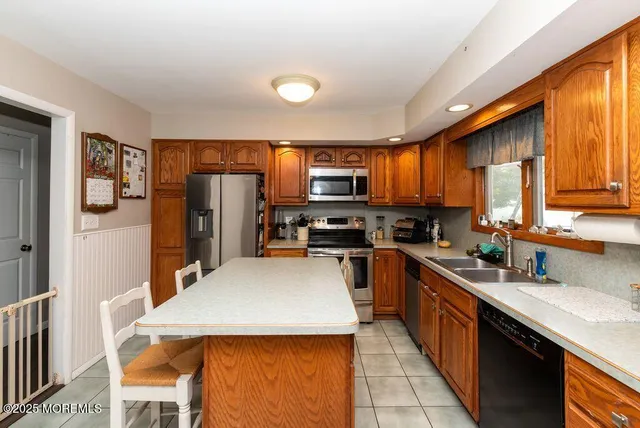 $570,000 | 1325 12th Avenue, Toms River, NJ 08757