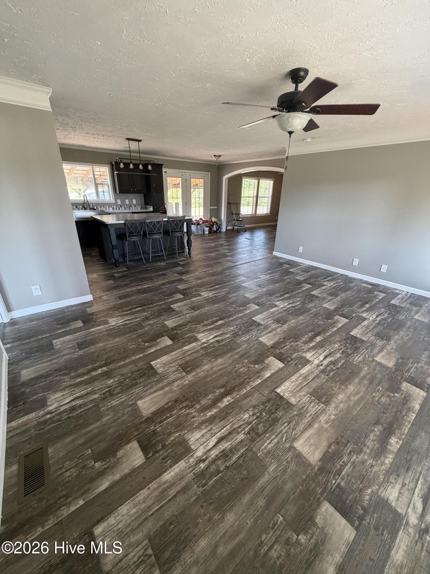 441 Mrs Tates Road Whiteville, NC 28472 - Photo 17 of 33 living room