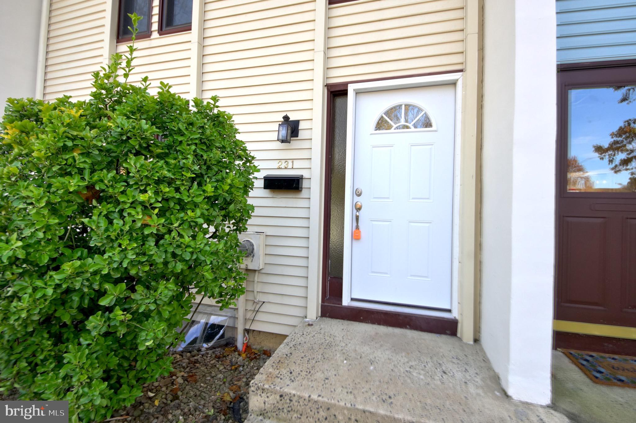 231 Probasco Road East Windsor, NJ 08520 - Photo 3 of 28