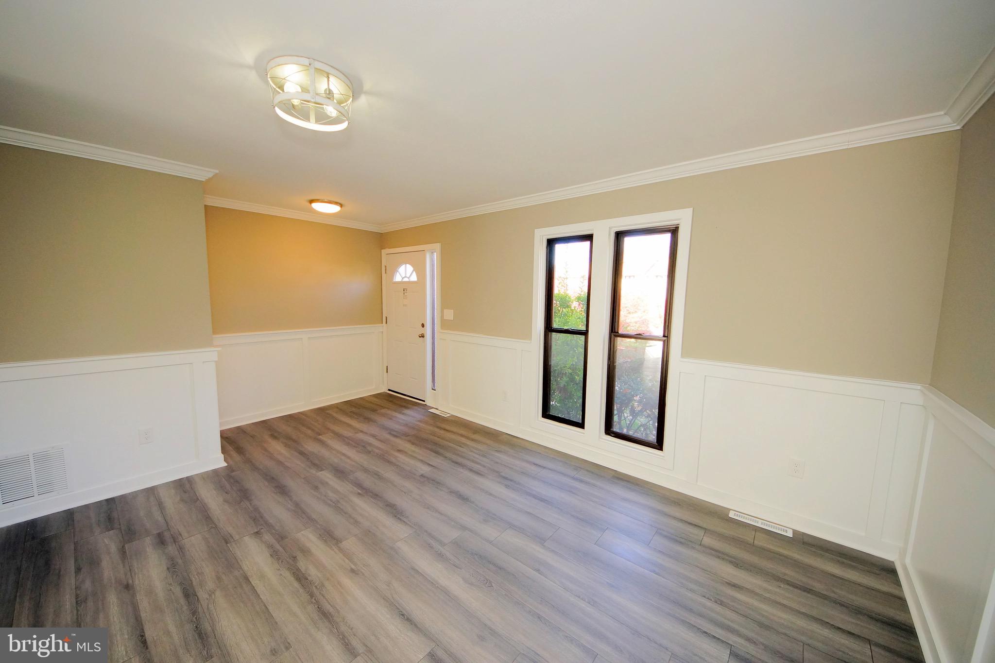 231 Probasco Road East Windsor, NJ 08520 - Photo 6 of 28