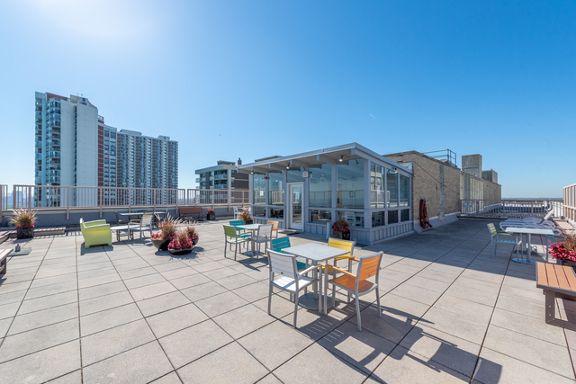 6157 North Sheridan Road, Unit 9J Chicago, IL 60660 - Photo 20 of 22