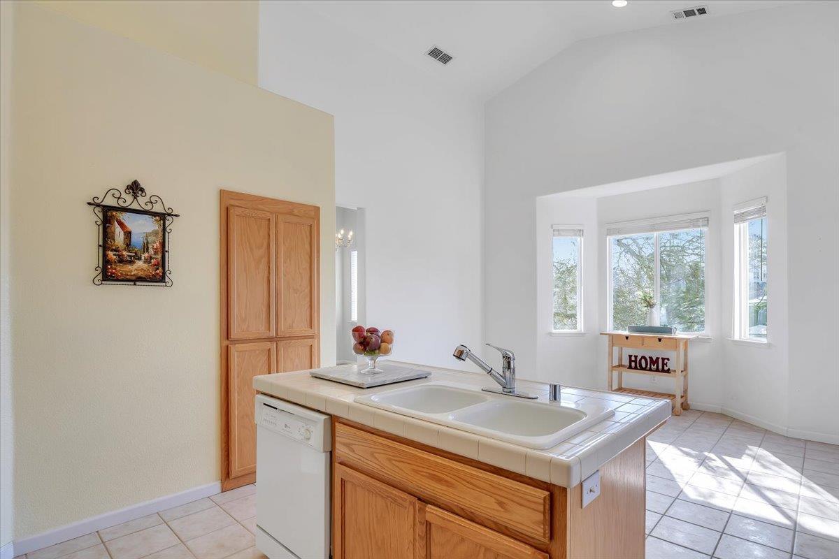 6250 Bluff View Road, Unit 60 Copperopolis, CA 95228 - Photo 16 of 75 a bathroom with a sink and a mirror