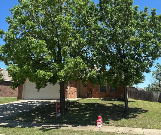 $318,500 | 3704 Northpointe Drive, Denton, TX 76207