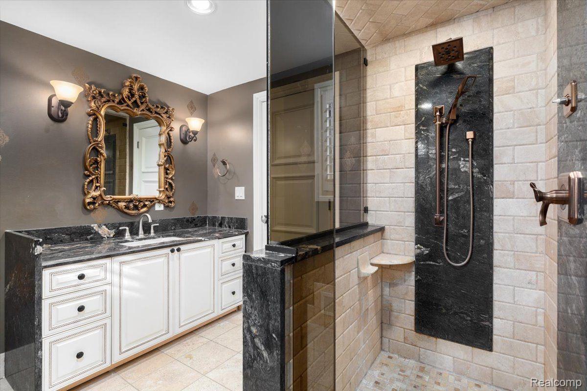 165 Lewiston Road Grosse Pointe, MI 48236 - Photo 41 of 61 Gallery Image 41