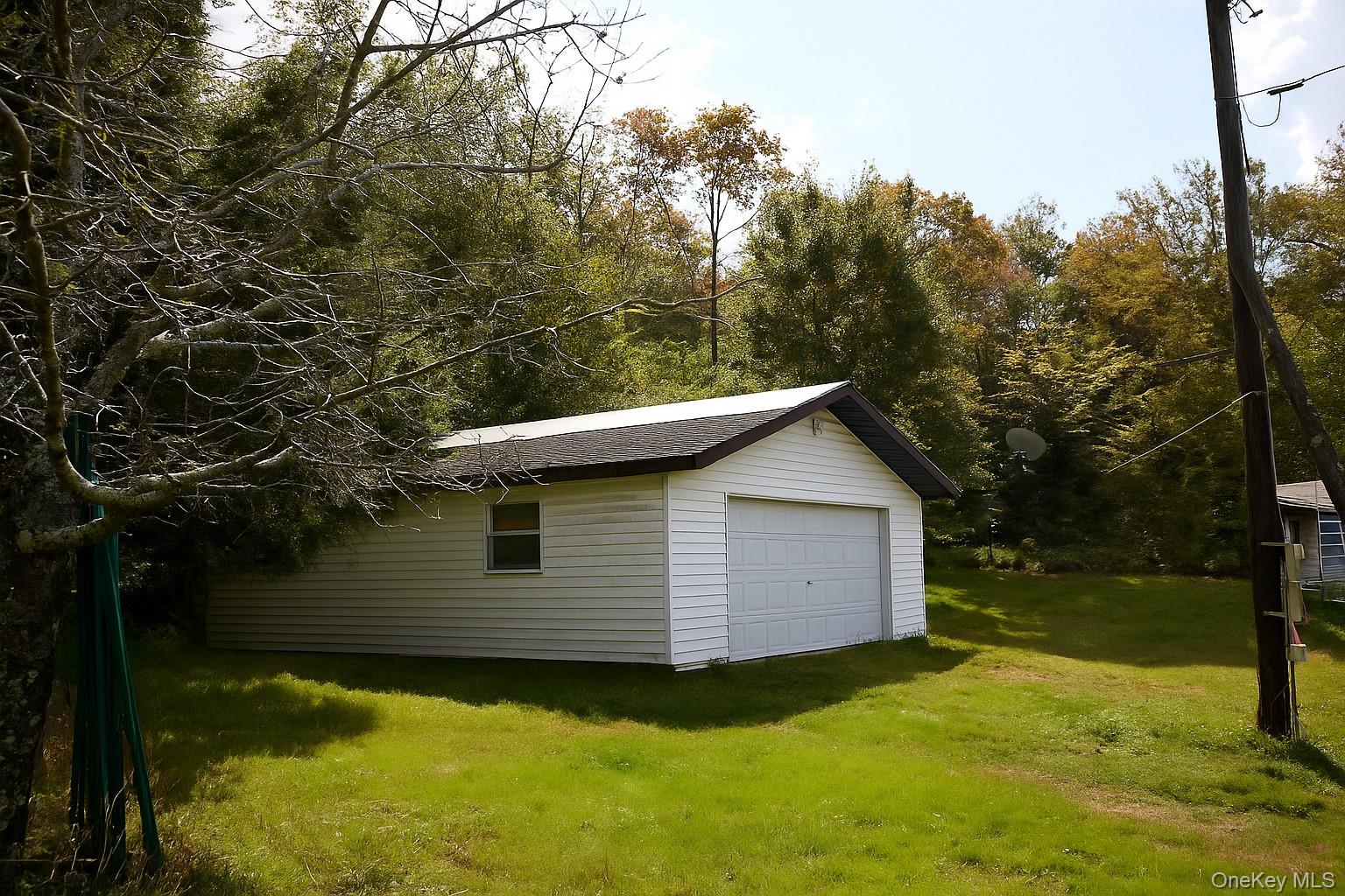 480 Breezy Hill Road Parksville, NY 12768 - Photo 25 of 30 View of detached garage
