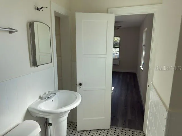 $2,000 | 456 17th Avenue Northeast, St. Petersburg, FL 33704