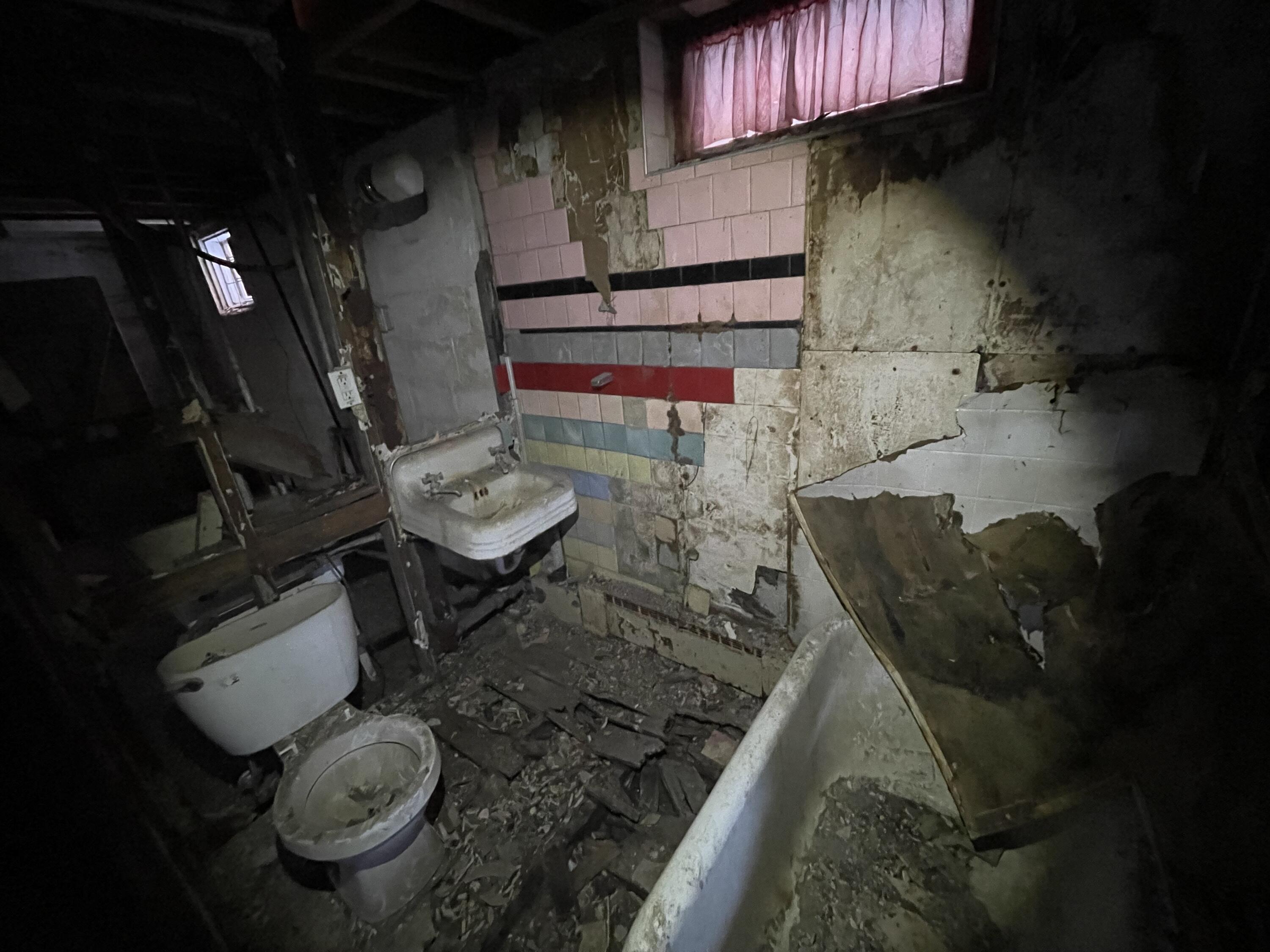 4169 Monroe Street Gary, IN 46408 - Photo 15 of 23 a living room with furniture