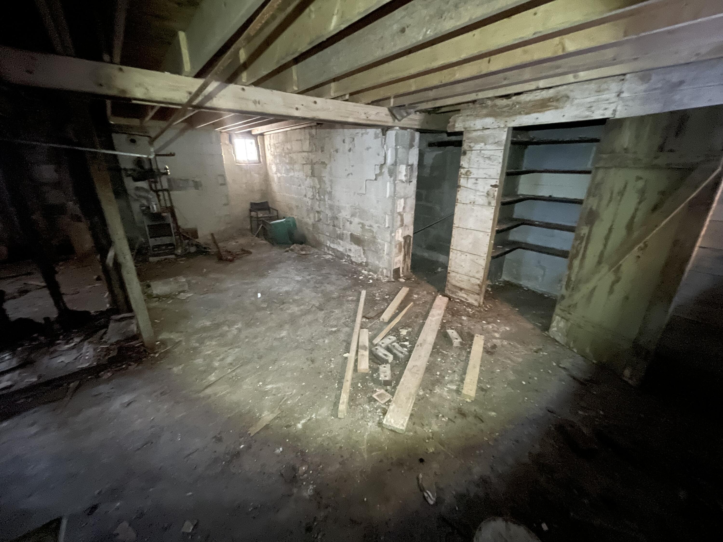 4169 Monroe Street Gary, IN 46408 - Photo 16 of 23 a view of a room with gym equipment