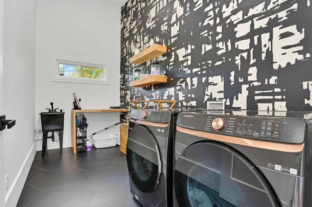 1598 Athens Avenue Southwest Atlanta, GA 30310 - Photo 41 of 45 a view of a living room and utility room