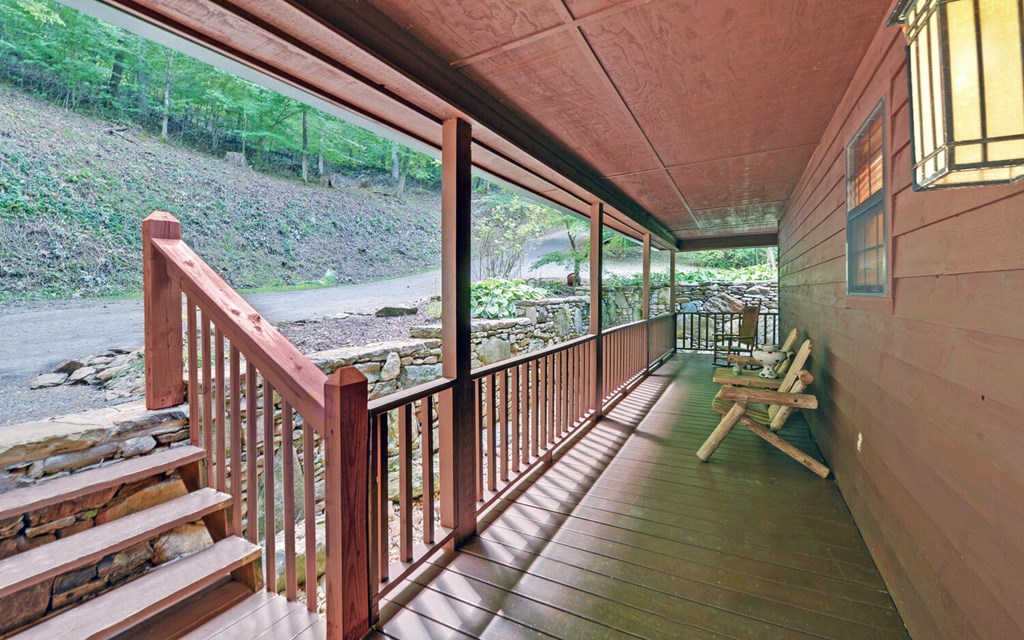 1523 Millenium Drive Young Harris, GA 30582 - Photo 3 of 42