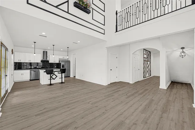 $319,000 | 424 South Holmes Street, La Porte, TX 77571