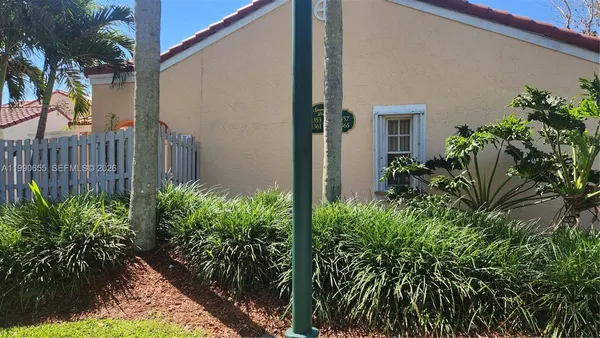 $2,800 | 1365 Springside Drive, Unit 1365, Weston, FL 33326