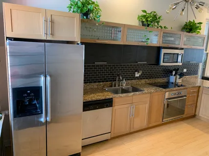 $3,400 | 1921 West Evergreen Avenue, Unit 2, Chicago, IL 60622
