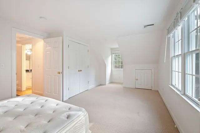 $885,999 | 602 Putnam Avenue, Barnstable, MA 02635