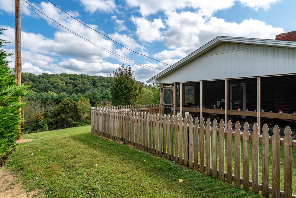 144 Bob Clark Road Jonesborough, TN 37659 - Photo 14 of 62 144 Bob Clark Road (14 of 62)