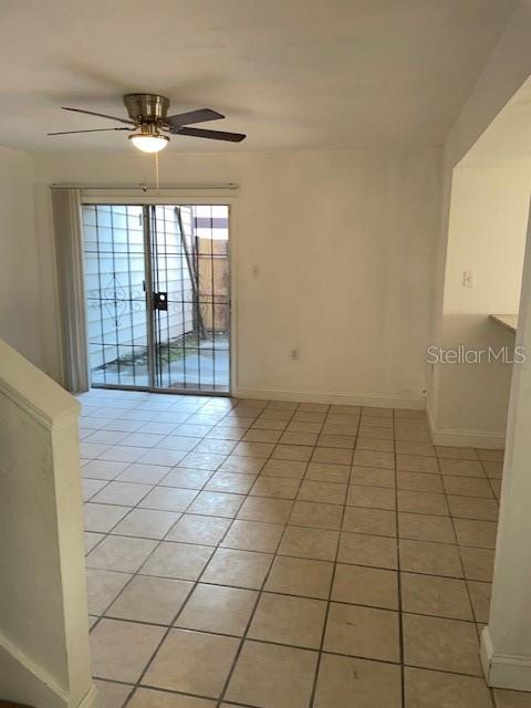 3994 Crayrich Circle, Unit C4 Orlando, FL 32839 - Photo 9 of 14 a view of an empty room and window