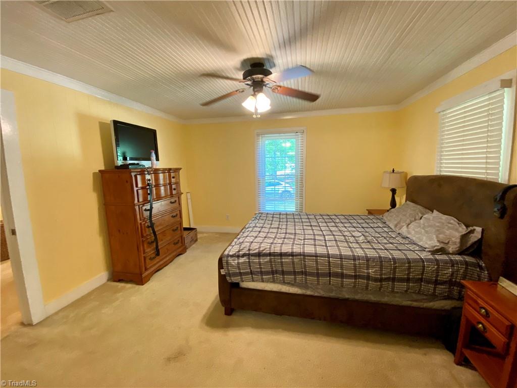 5212 Harvey Road Jamestown, NC 27282 - Photo 7 of 12 Gallery Image 7