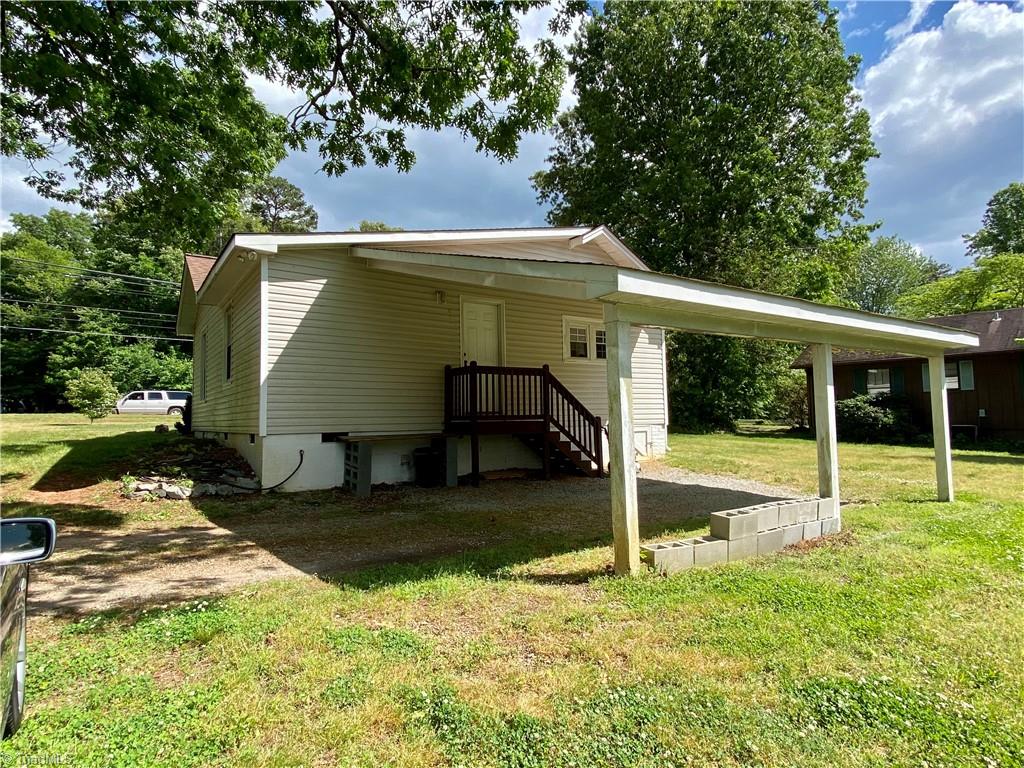 5212 Harvey Road Jamestown, NC 27282 - Photo 9 of 12 Gallery Image 9
