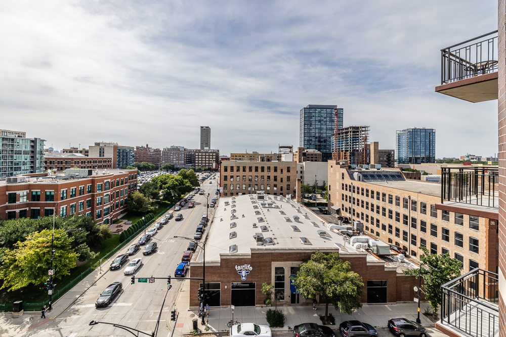 1000 West Adams Street, Unit 708 Chicago, IL 60607 - Photo 13 of 57 Gallery Image 13