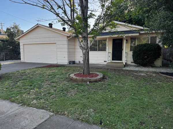 $299,900 | 3732 Mercury Drive, Redding, CA 96002