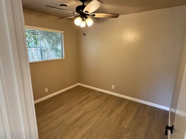 $299,900 | 3732 Mercury Drive, Redding, CA 96002