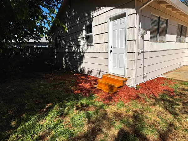 $299,900 | 3732 Mercury Drive, Redding, CA 96002