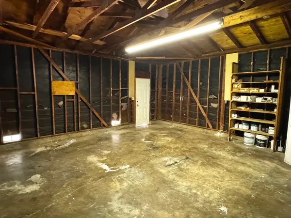 $299,900 | 3732 Mercury Drive, Redding, CA 96002