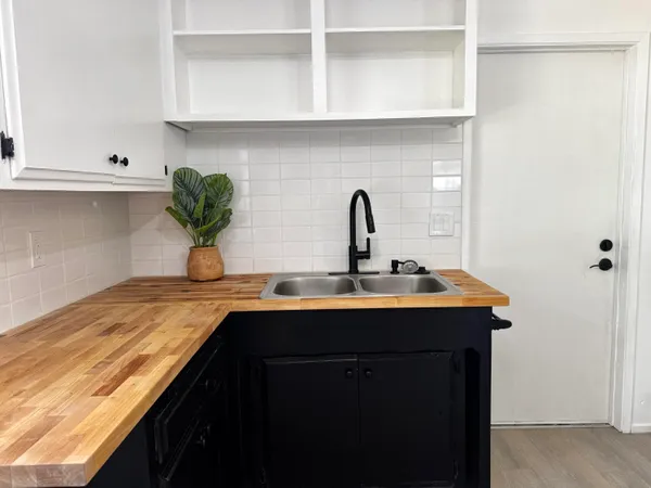 $299,900 | 3732 Mercury Drive, Redding, CA 96002