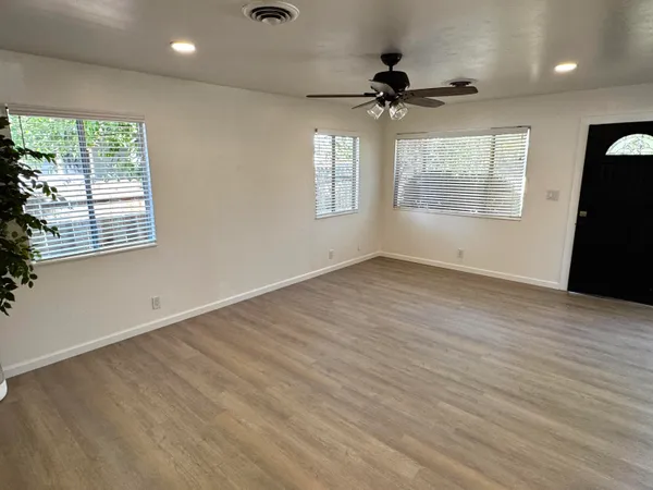 $299,900 | 3732 Mercury Drive, Redding, CA 96002