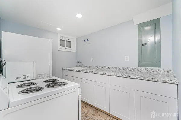 $646,000 | 125 Garretson Circle, Milltown, NJ 08850