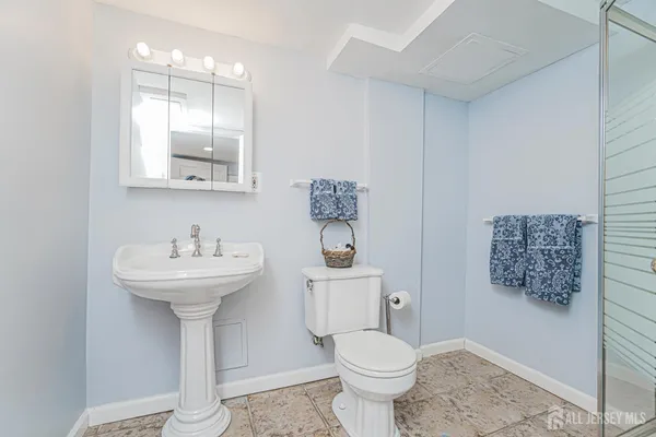 $646,000 | 125 Garretson Circle, Milltown, NJ 08850