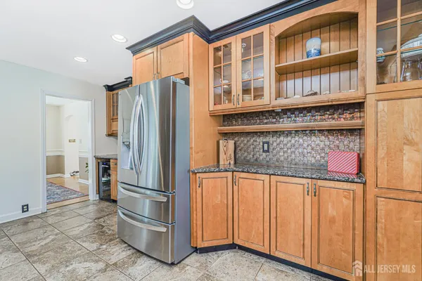 $646,000 | 125 Garretson Circle, Milltown, NJ 08850