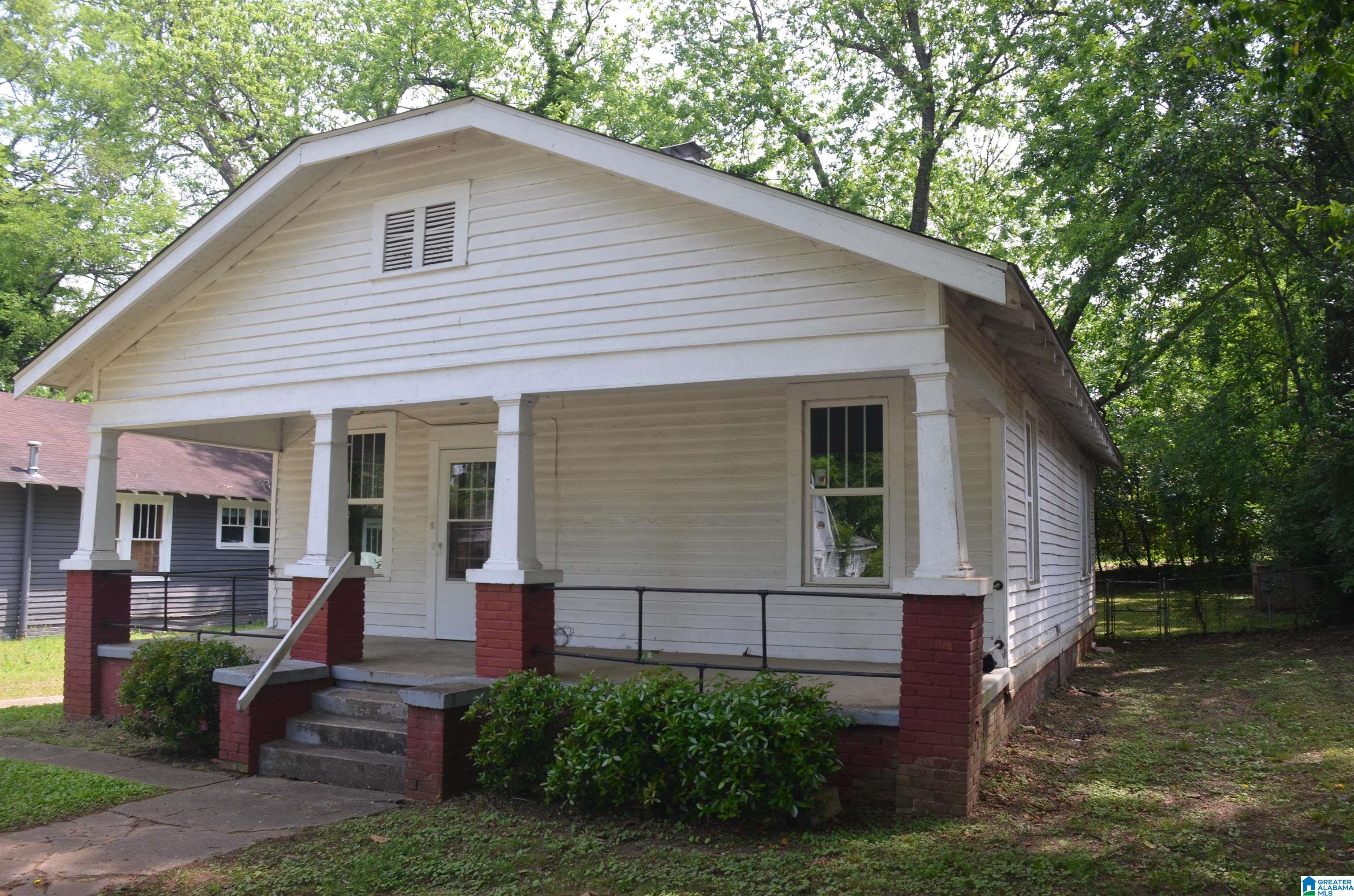 615 Goodwin Avenue Anniston, AL 36207 - Photo 5 of 26