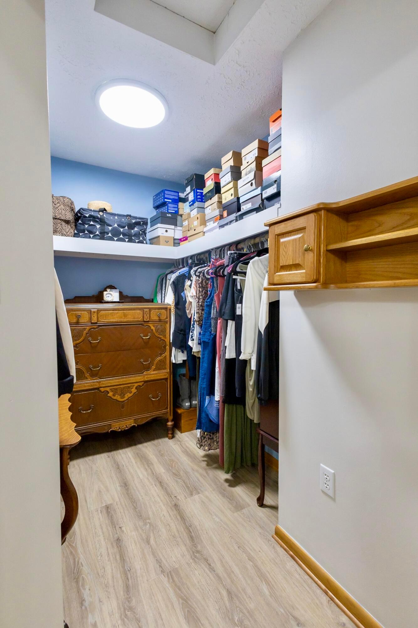 1136 Adare Road Marion, OH 43302 - Photo 32 of 60 Primary Bath Suite 6