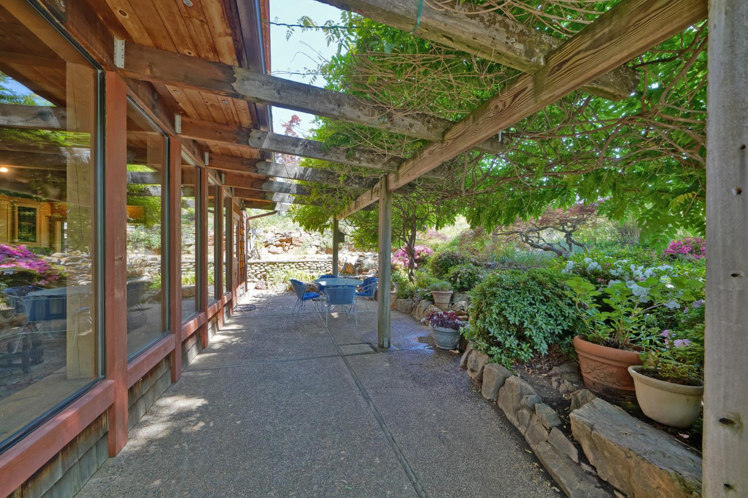 2399 Kingsgate Road Placerville, CA 95667 - Photo 11 of 89