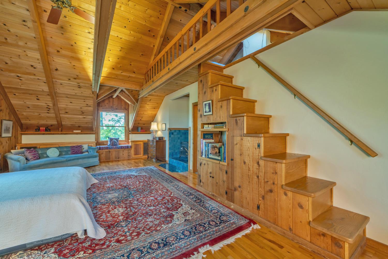 2399 Kingsgate Road Placerville, CA 95667 - Photo 31 of 89 a view of an entryway with staircase