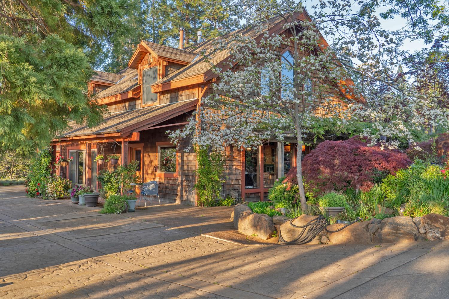 2399 Kingsgate Road Placerville, CA 95667 - Photo 8 of 89