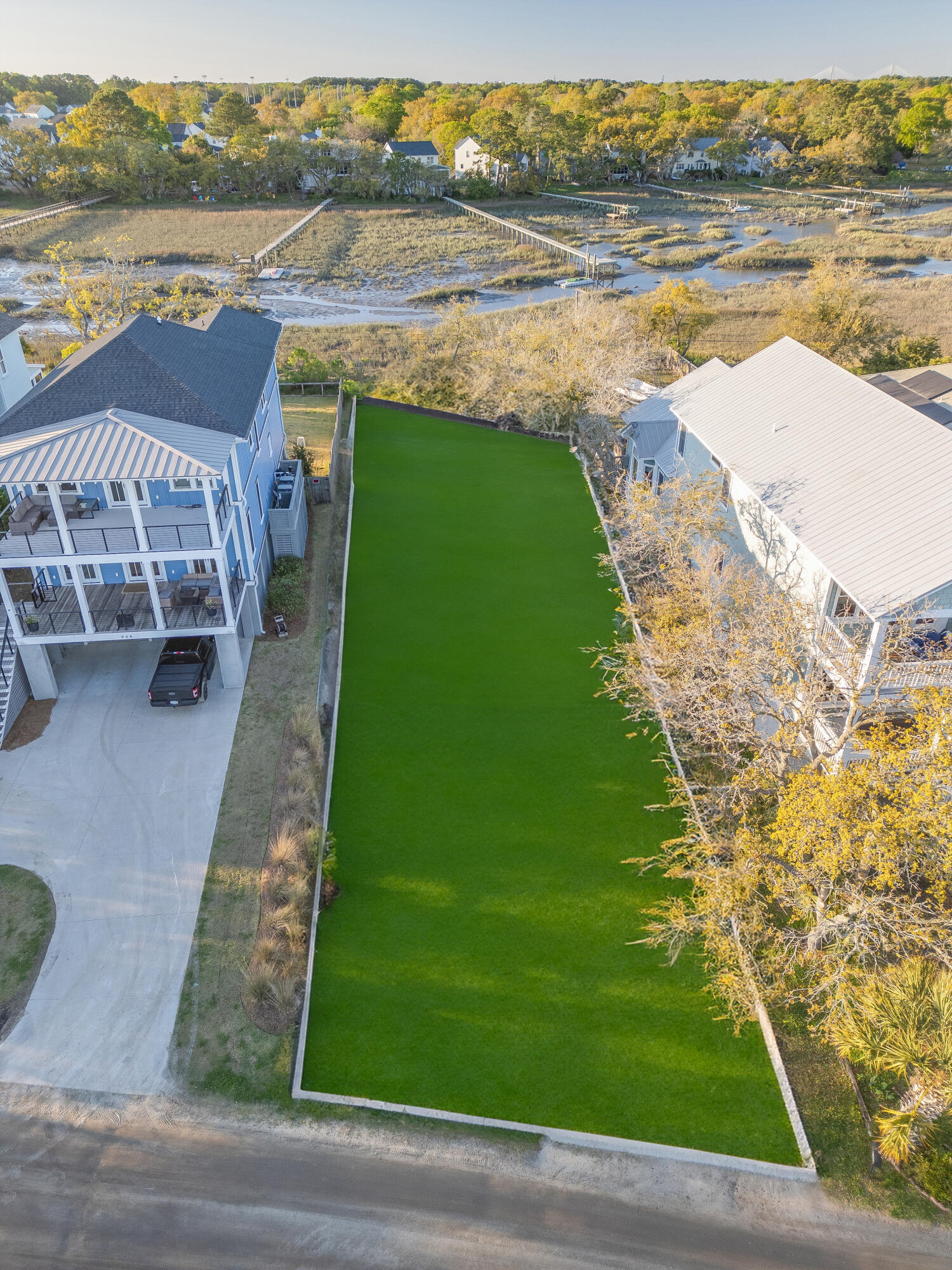 942 West Oceanview Road Charleston, SC 29412 - Photo 6 of 7 DJI_0682HDR+ grass