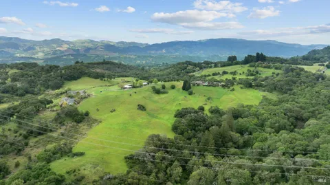 $1,850,000 | 127 Mountain Meadow Lane, Santa Rosa, CA 95404