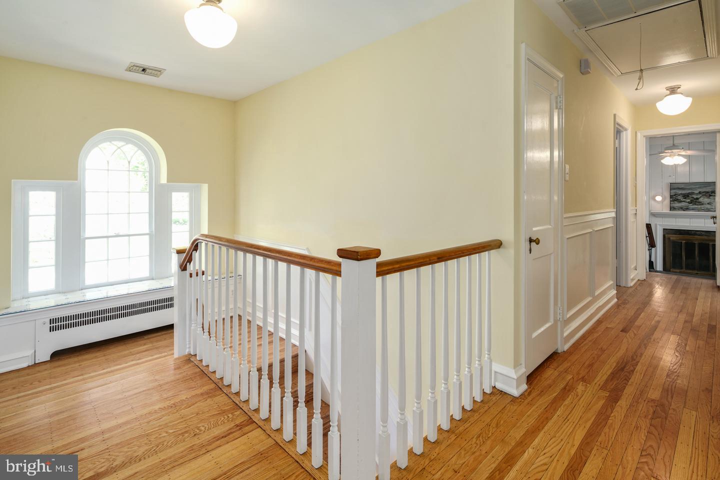 109 Stratford Road Wallingford, PA 19086 - Photo 13 of 40